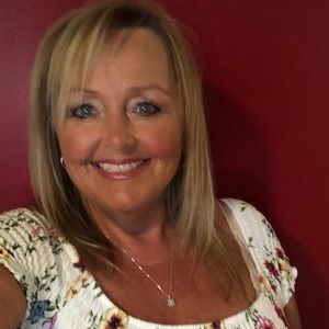 Meet your Posher, Angie